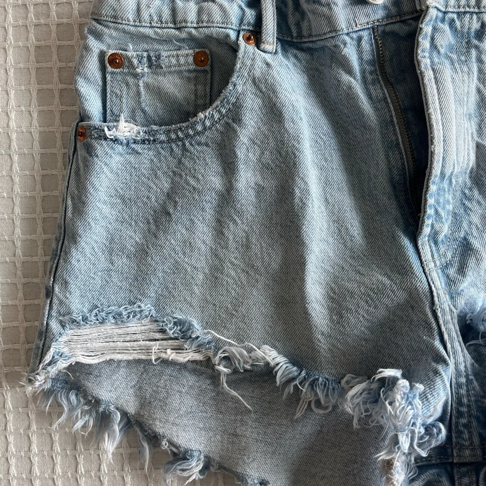 ZARA Hi Rise Curved Shorts Light Blue Denim Size 29 (Size 8) - Picture 4 of 8